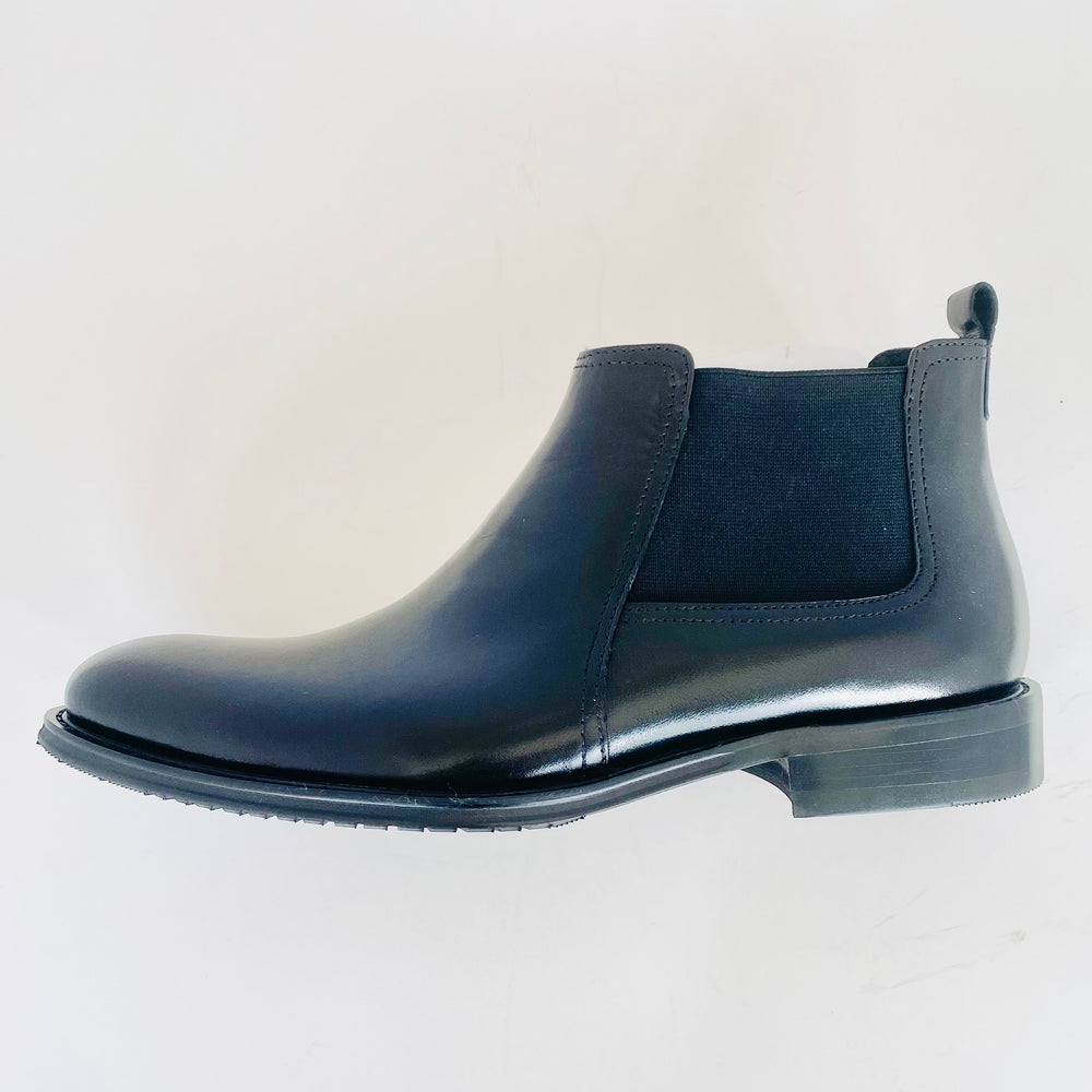 
                  
                    Chelsea Boot
                  
                